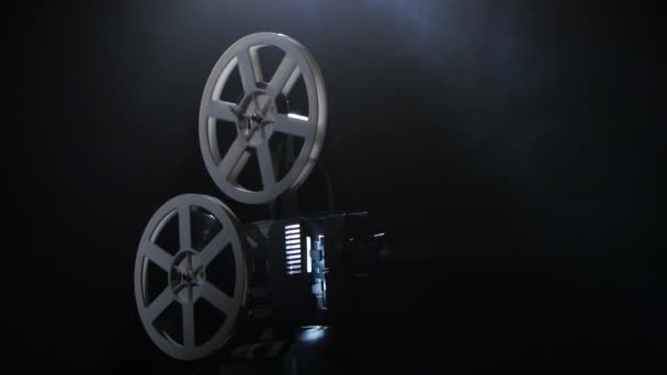 Huis Film Met Projector Gevuld Met Rook — Stockvideo