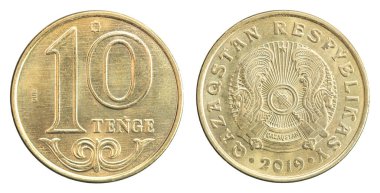 Yeni bozuk para 10 tenge, 2020 'nin yeni örneği, beyaz arkaplanda izole edilmiş.
