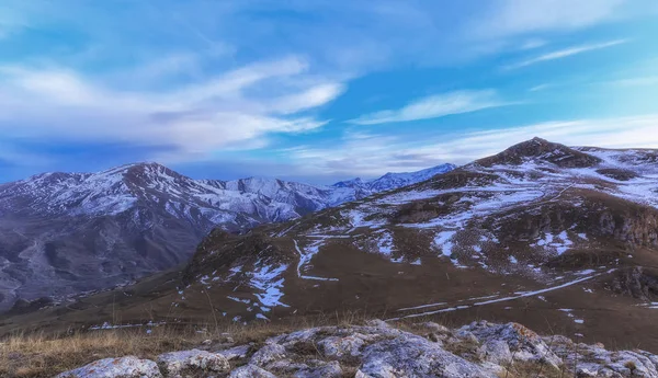 Snow-covered mountains around Cek village at sunset.Azerbaijan — Stock Photo, Image