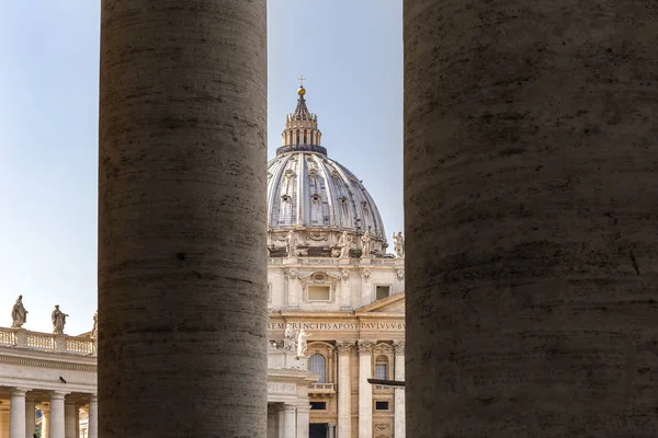 A Vatican.Italy a Szent Péter-székesegyházra — Stock Fotó