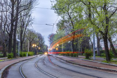 Gündoğumu, Floransa'da tramvay hatları