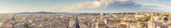 Panorama de Roma al atardecer. Italia — Foto de Stock