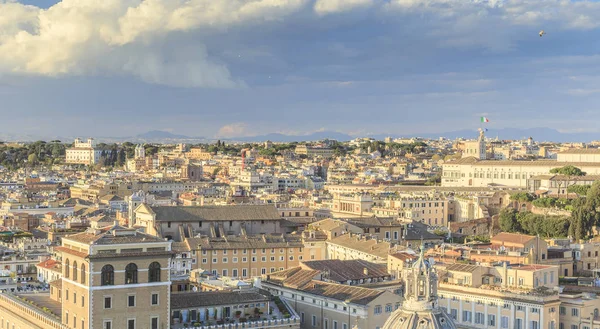 Panorama de la parte histórica de Roma.Italia — Foto de Stock