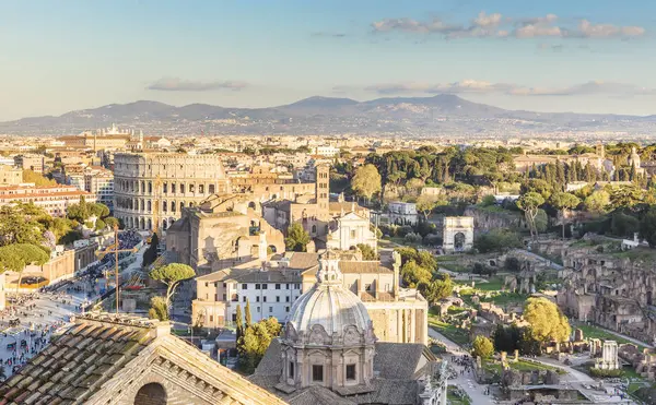 Panorama de la parte histórica de Roma.Italia — Foto de Stock