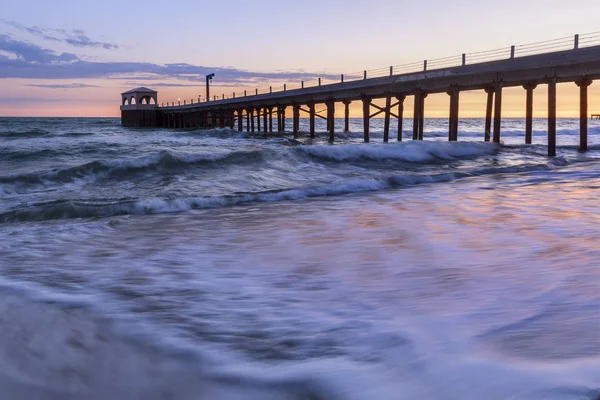 Pier Baku.Azerbaijan yakınındaki Hazar Denizi'nin kıyısında