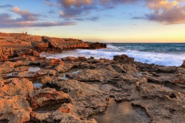 Fırtınalı havalarda Ayia Napa Nissi beach