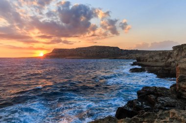 Gün batımında Cape Greco. Ayia Napa.Cyprus