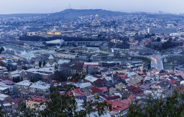 Panorama z Tbilisi o zachodzie słońca — Zdjęcie stockowe