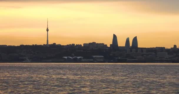 Panorama Van Boulevard Aan Zee Baku Bij Zonsondergang — Stockvideo