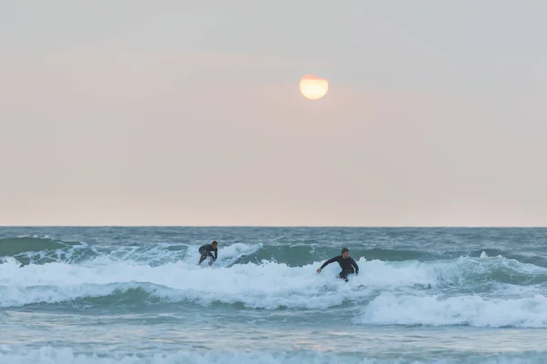 Herzliya Israel January 2020 Surfer Rides Waves Mediterranean Sea — Stock Photo, Image