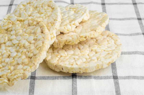 pirinç kek, masa örtüsü, closeu pirinç kabarık