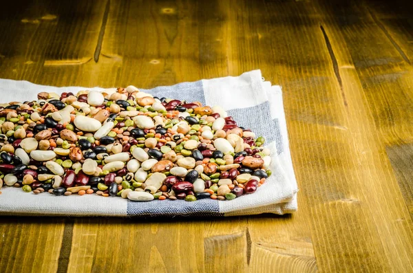 Wood, baklagiller, adam kapatın