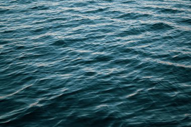 Nehir, su akışı. Deniz soyut dokusu.