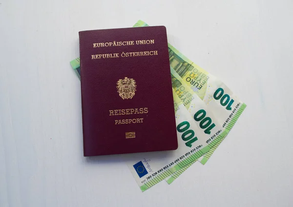 奥地利公民护照 欧洲护照 — 图库照片