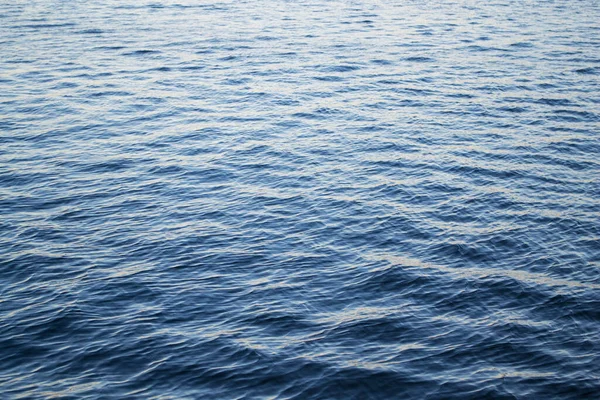Nehir, su akışı. Deniz soyut dokusu.
