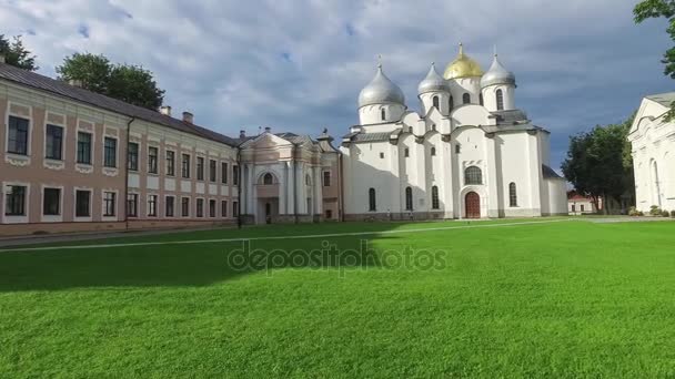Kathedrale der Heiligen Sophia in Novgorod — Stockvideo