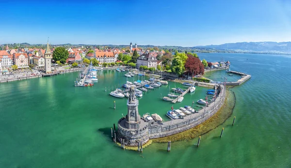 Puerto en el lago Constanza en Lindau, Alemania — Foto de Stock