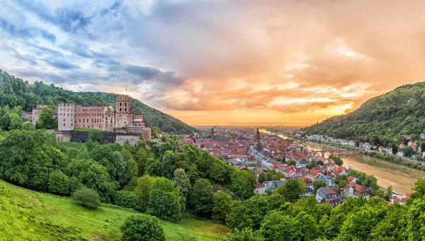 Letecké panorama z Heidelbergu na západ slunce — Stock fotografie