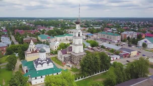 Aerial view on Vsekhsvyatskaya church in Kirzhach, Russia — Stock Video