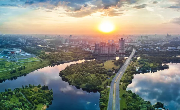 Vista aérea de la llanura inundable de Strogino en Moscú — Foto de Stock