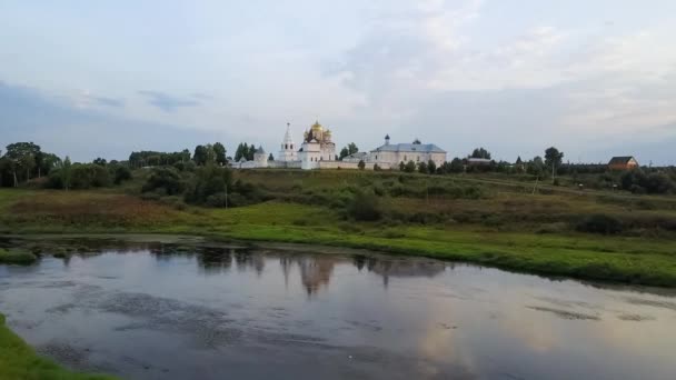 Mozhaysky Luzhetsky Ferapontov mosteiro de homem em Mozhaysk, Rússia — Vídeo de Stock