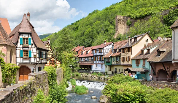 Kayserberg Dorf im Elsass, Frankreich — Stockfoto