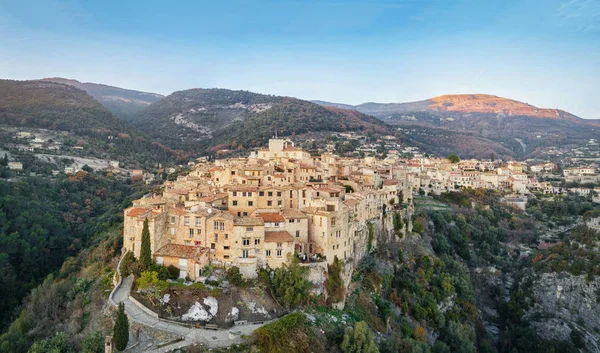 Veduta aerea di Tourrettes-sur-Loup, Alpes-Maritimes, Francia — Foto Stock