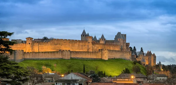 Panorama z Carcassonne za soumraku, Francie — Stock fotografie