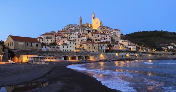 Cervo Středověké Město Soumraku Liguria Itálie Zoom Pohledu Moře — Stock video