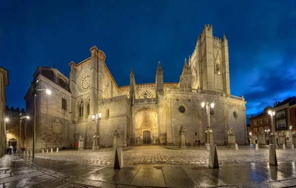 Avila Hiszpania Panoramiczny Widok Romańsko Gotycką Katedrę Wbudowaną Mury Miejskie — Zdjęcie stockowe