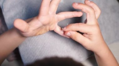 Bir çocuğun cilt hastalığı