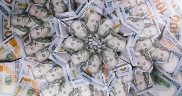 Mandala zrobiona z pieniędzy, 100 dolarów banknotów. — Wideo stockowe