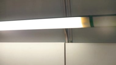 Şehirdeki yaya tünel lambalarının kapatılması..