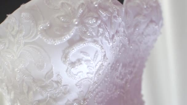 Primer plano de tela de vestido de novia — Vídeo de stock