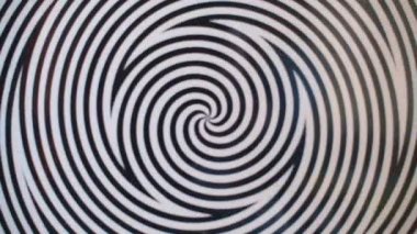 Hipnotik spiral daireler siyah ve beyaz.