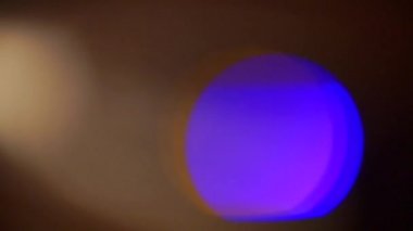 Bokeh efektli havaalanı sinyal ışıklarını kapat.