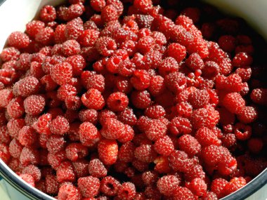 Taze Kırmızı Ahududu