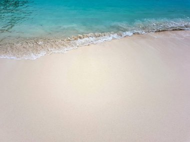 Tayland kıyıları. Deniz kenarında rahatlatıcı bir tatil..