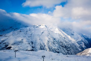 Zermatt - ünlü kayak merkezi İsviçre Alpleri'nde şaşırtıcı görünümü Matterhorn Dağ Manzaralı