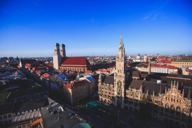 Bayern Münih'in güzel süper geniş açı güneşli havadan görünümü, 