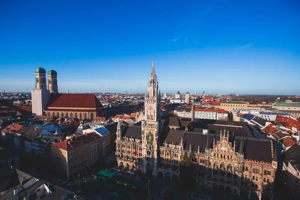 Hermosa vista aérea soleada súper gran angular de Munich, Bayern , — Foto de Stock