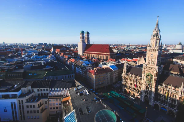 Hermosa vista aérea soleada súper gran angular de Munich, Bayern , — Foto de Stock
