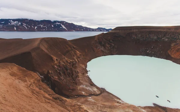 두 개의 분화구 호수, 아이슬란드 아이슬란드 거 대 한 화산 Askja의 보기 — 스톡 사진