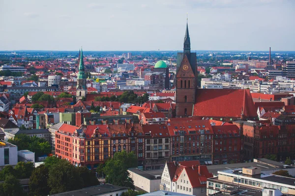 Bela vista aérea de verão super grande angular de Hannover, Alemanha, Baixa Saxônia, vista do deck de observação da New Town Hall, Hanôver — Fotografia de Stock