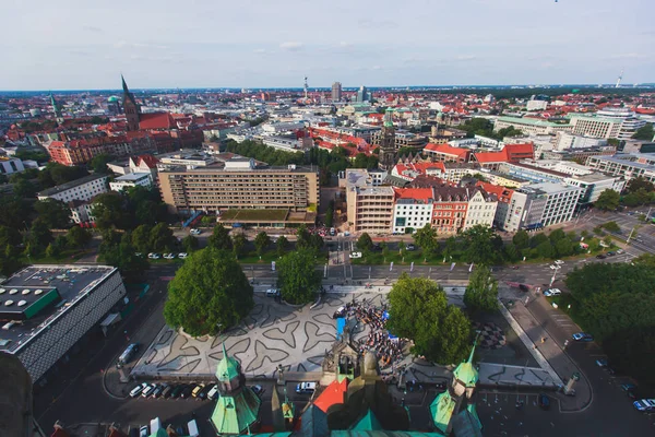 Beautiful super wide-angle summer aerial view of Hannover, Germany, Lower Saxony, seen from observation deck of New Town Hall, Hanover — Stock Photo, Image