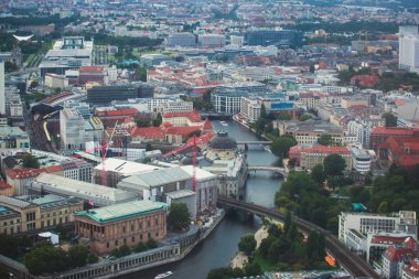 Berlin Hava görünümünü manzarası ve ötesinde city, Almanya, Tv Kulesi gözlem güverteden gördüm