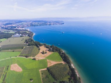 Bodensee, Almanya, Avusturya ve İsviçre, göle hava görünümünü dron vurdu