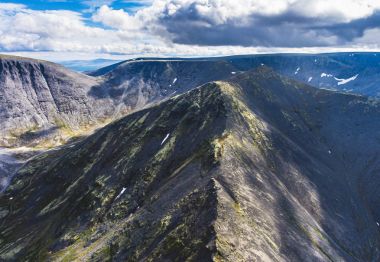 Khibiny dağlar, Rusya Federasyonu, Kola Yarımadası, Murmansk, hava güzel resmini uçak vurdu