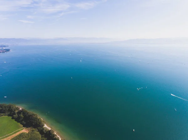 Bodensee, Almanya, Avusturya ve İsviçre, göle hava görünümünü dron vurdu — Stok fotoğraf