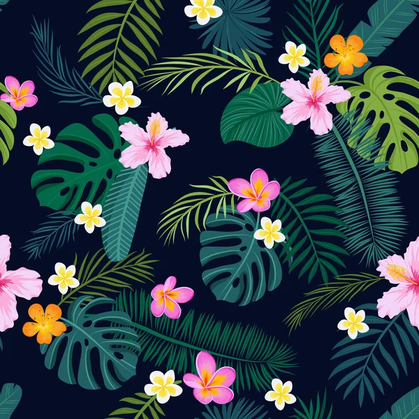 Patrón tropical sin costuras con hojas de palma y flores — Vector de stock